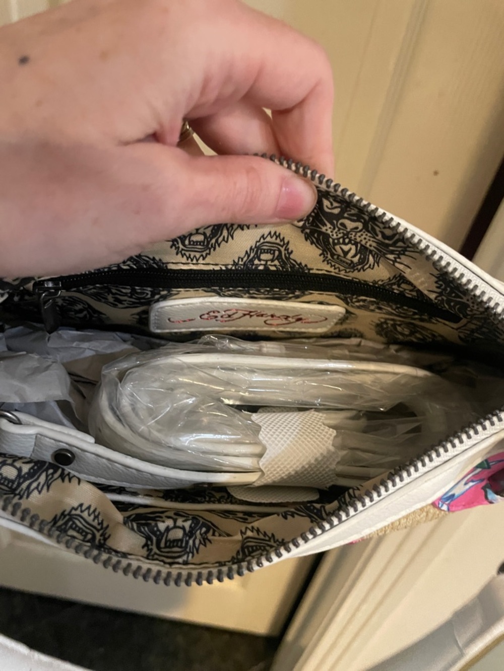 Ed Hardy Straw Hobo Bag (with crossbody strap) - Picture 6 of 9